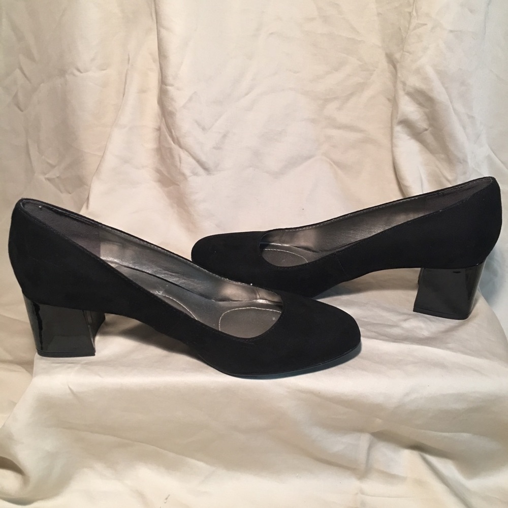 SOLD Black Chunky Heels